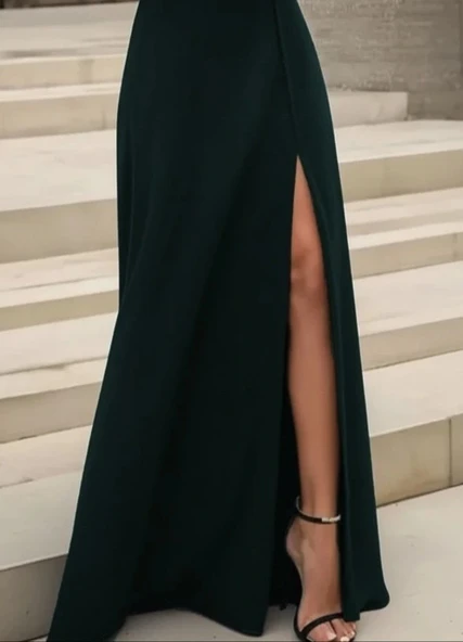 MDB Kadın Uzun Kollu Madonna Yakalı Yırtmaç Detaylı Uzun Ithal Krep Elbise - Resim 3