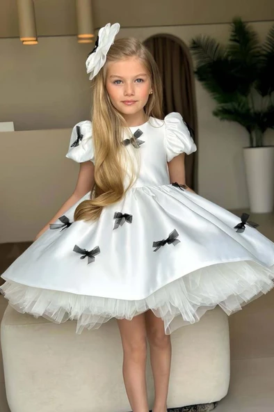 Kız Çocuk Balon Kollu Üzeri Siyah Kurdela Detaylı İçi Astarlı Saten Abiye ürün görseli