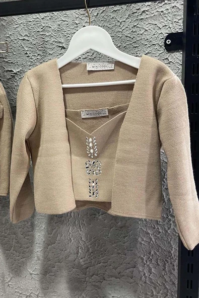 Kız Çocuk Askılı Bluz Hırka ve Elmas Taş İşlemeli Cepli Bej Triko Etekli Takım - Resim 2