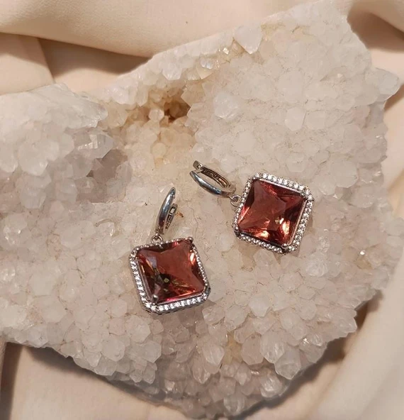 Küpe Zultanit 925 Ayar Gümüş Renk Değiştiren Sultanit Sallanır Küpe ürün görseli 1