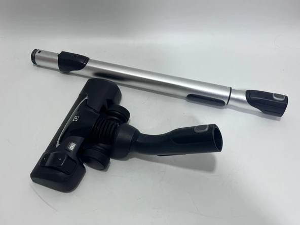 Electrolux UltraOne 700 W Toz Torbalı Elektrikli Süpürge EUOC9GREEN 2.El - Resim 7