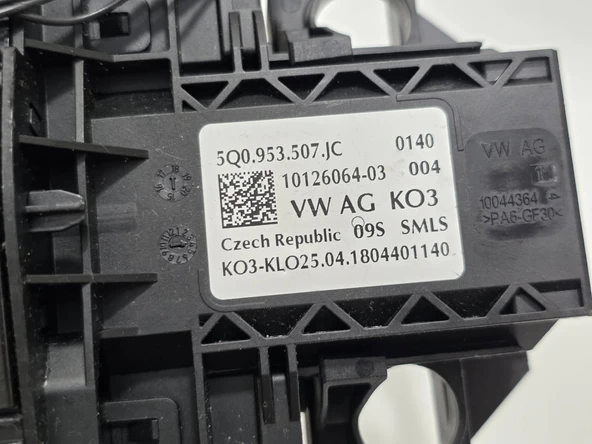 Volkswagen Sinyal Silecek Kollu Direksiyon Sargısı 5Q0953507JC-5Q0953549D-5Q0953513P (Deformeli-011) - Resim 7