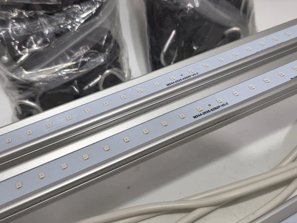 Spider Farmer UV 30 + IR 16 Led Bitki Yetiştirme Işık Seti - Resim 4