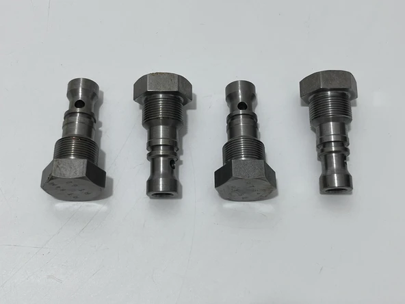 Wartsila Sulzer RTA62U Dizel Makine Hava Tahliye Vidası 4 Adet - Resim 2