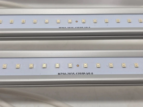 Spider Farmer UV 30 + IR 16 Led Bitki Yetiştirme Işık Seti - Resim 6