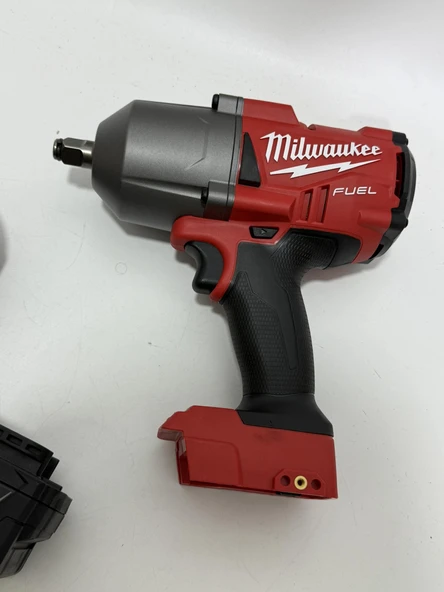 Milwaukee 2767-22 M18 FUEL 1/2" Yüksek Tork Akülü Somun Sıkma Seti - Resim 4