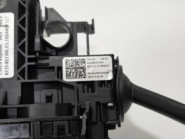 Volkswagen Sinyal Silecek Kollu Direksiyon Sargısı 5Q0953507GM-5Q0953549E-5Q0953513 (Deformeli-001) - Resim 8