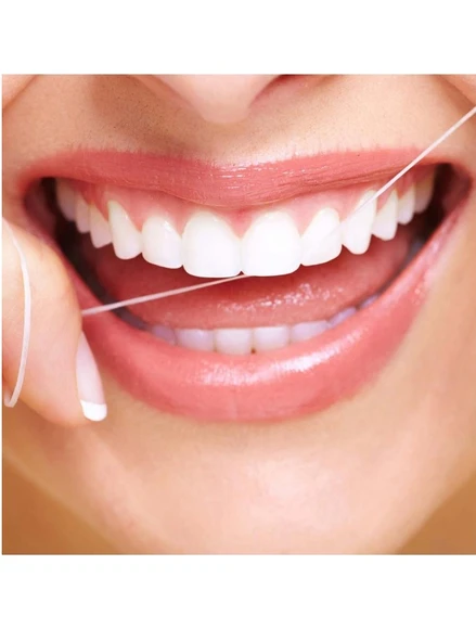 Oral-B Naneli Diş İpi Essential Floss 50 m - Resim 4