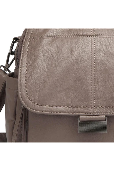 Yıkama Deri Sırt Askılı Kadın Çantası 21-K Barcelona 1908 - Resim 2