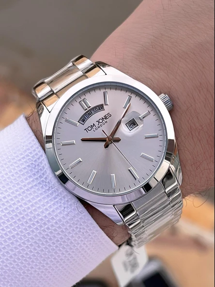 Tom Jones Bileklik Hediyeli Çelik Kordon 3 Atm Suya Dayanıklı 2 Yıl Garantili Erkek Kol Saati 10072.1 - Resim 3
