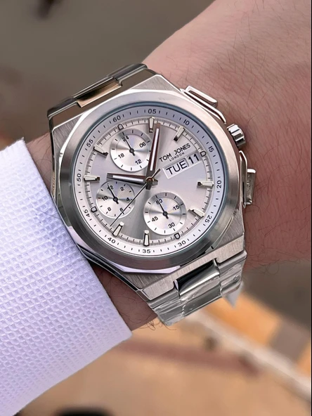 Tom Jones Bileklik Hediyeli Çelik Kordon 3 Atm Suya Dayanıklı 2 Yıl Garantili Erkek Kol Saati 10046.1 - Resim 3