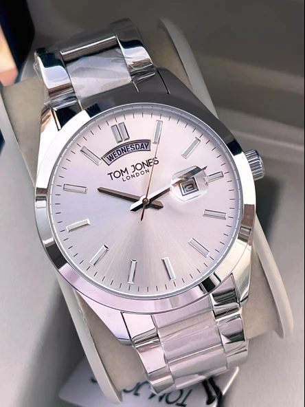 Tom Jones Bileklik Hediyeli Çelik Kordon 3 Atm Suya Dayanıklı 2 Yıl Garantili Erkek Kol Saati 10072.1 - Resim 5