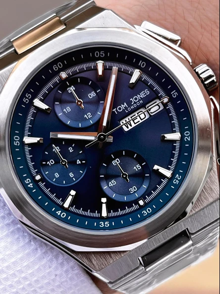 Tom Jones Bileklik Hediyeli Çelik Kordon 3 Atm Suya Dayanıklı 2 Yıl Garantili Erkek Kol Saati 10046.3 - Resim 2