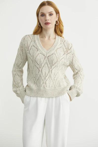 Delikli V Yaka Pullu Triko Kazak - Taş - Resim 3