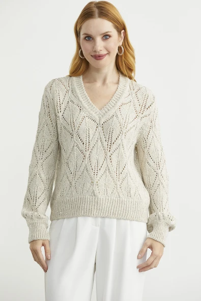 Delikli V Yaka Pullu Triko Kazak - Taş ürün görseli