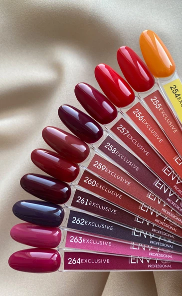 Envy Kalıcı Oje Exclusive Seri Parlak Kırmızı 10gr No:256 - Resim 2