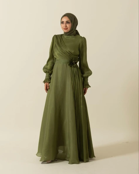 3067 STİLİFE KOL PİLİSE KUŞAK GÜLLÜ ELBİSE - Resim 12