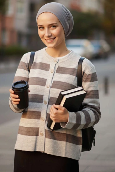 Gold Düğmeli Triko Kısa Hırka Gri ürün görseli 1