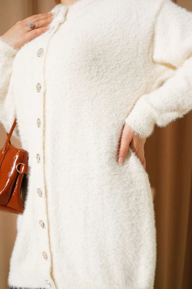 Gold Düğmeli Peluş Hırka Ekru - Resim 4