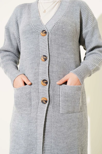 Düğmeli Cepli Uzun Triko Hırka Gri - Resim 4