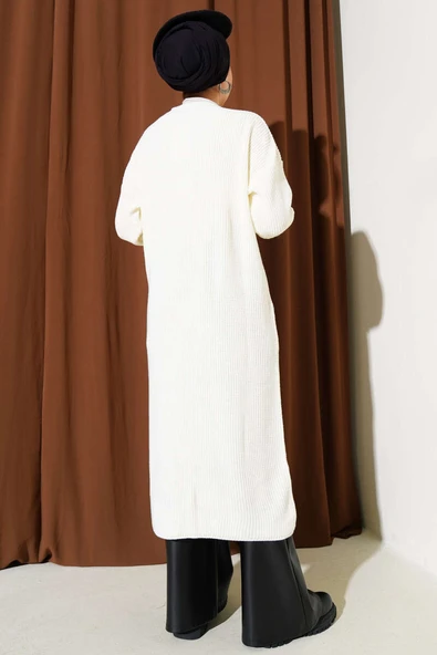 Düğmeli Cepli Uzun Triko Hırka Ekru - Resim 3