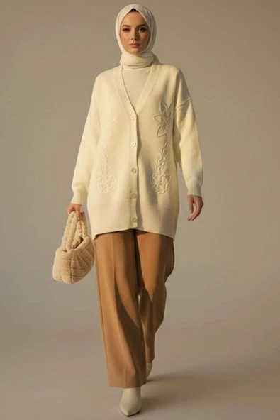 Çiçek İşlemeli Triko Hırka Ekru - Resim 2