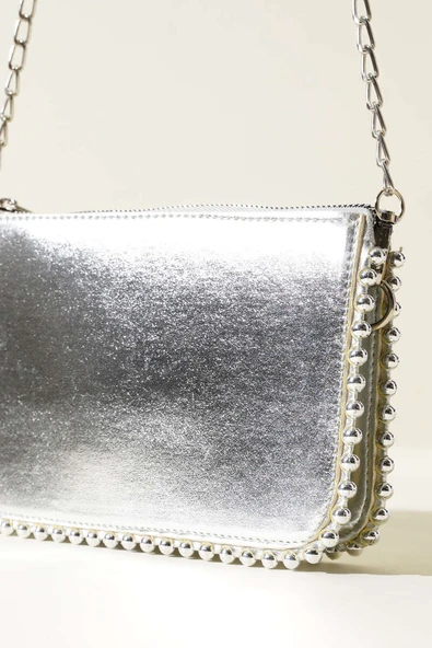 Zımbalı Zincir Askılı Çanta Gümüş - Resim 3