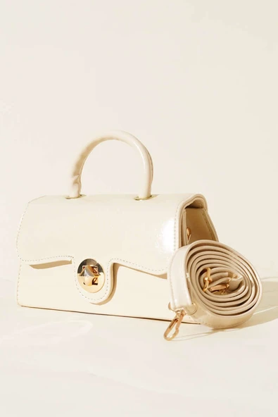 Gold Kilitli Rugan Çanta Krem ürün görseli 1