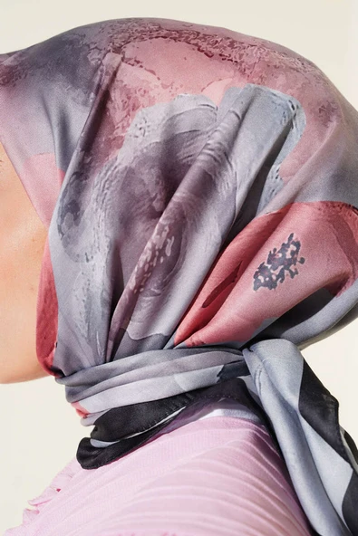 Flowers Desen Soft Eşarp Siyah - Resim 4