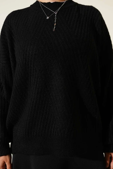 Çizgi Kabartmalı Triko Kazak Siyah - Resim 4