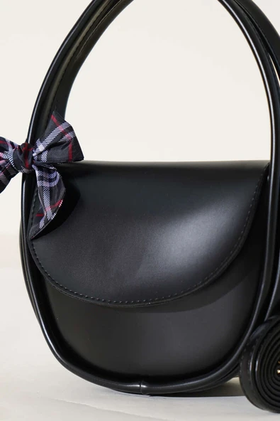 Fularlı Mıknatıslı Oval Çanta Siyah - Resim 3