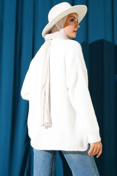 Sakallı Düğmeli Hırka Ekru - Resim 3