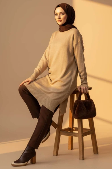 Yan Yırtmaçlı Yumoş Uzun Triko Tunik Latte - Resim 2