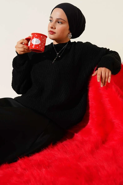 Çizgi Kabartmalı Triko Kazak Siyah ürün görseli