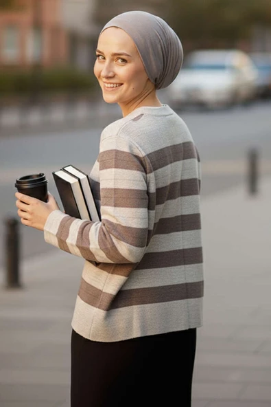 Gold Düğmeli Triko Kısa Hırka Gri - Resim 3