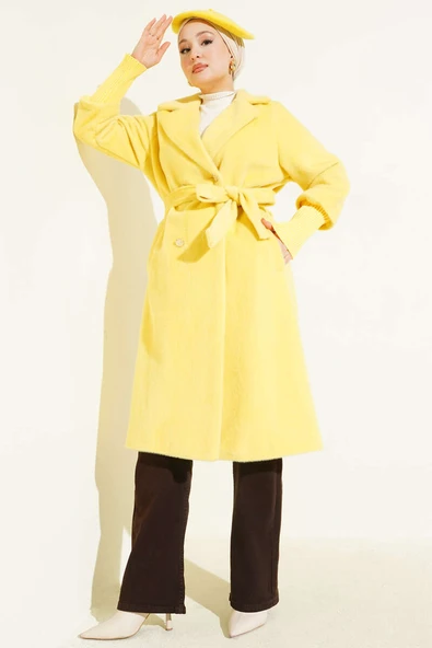 Kol Ribanalı Kuşaklı Tay Tüyü Kaban Sarı ürün görseli 1