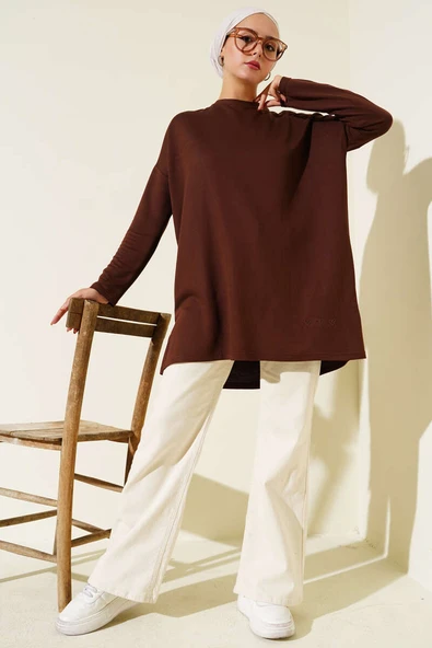 Kalp Detaylı Basic Tunik Kahve - Resim 2