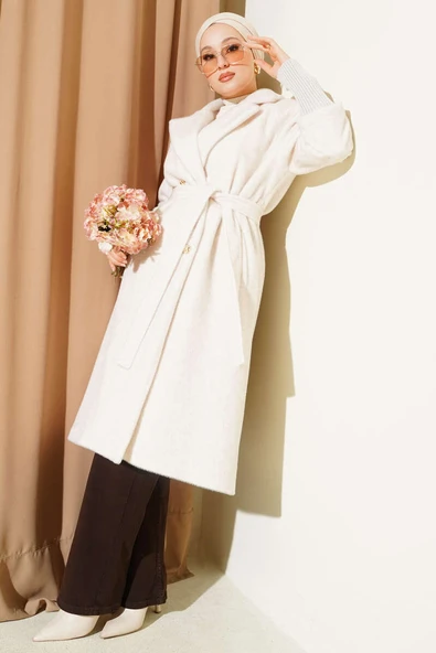 Kol Ribanalı Kuşaklı Tay Tüyü Kaban Krem ürün görseli 1