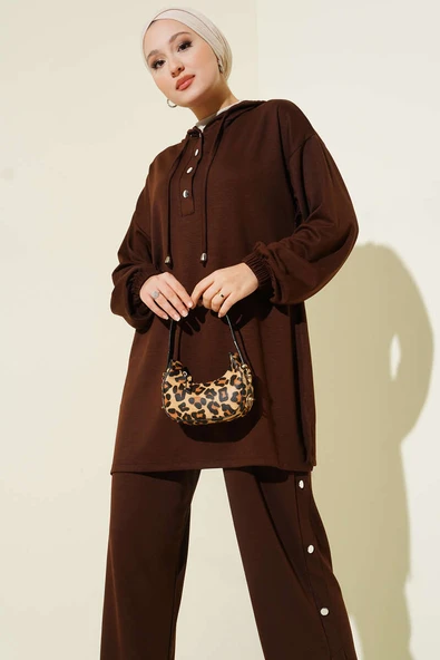 Yanları Metal Düğmeli Kapşonlu İkili Takım Kahve - Resim 2