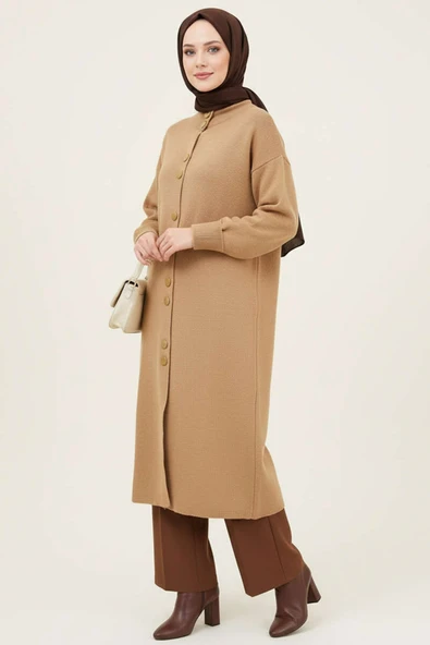 Metal Gold Düğmeli Uzun Triko Hırka Latte - Resim 2