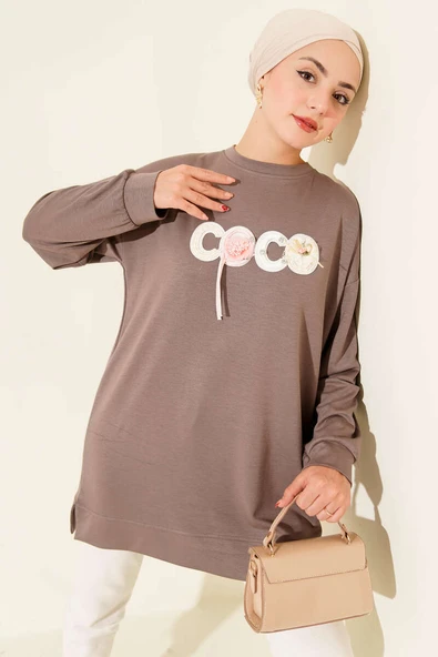 Loyşa Coco Yazı Süslemeli Tunik Vizon ürün görseli