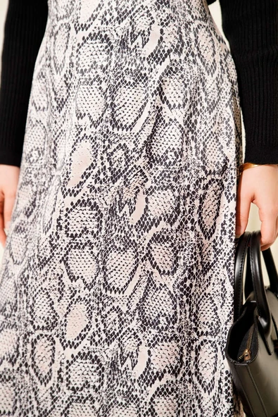 Desen Detaylı Saten Etek Bej - Resim 4