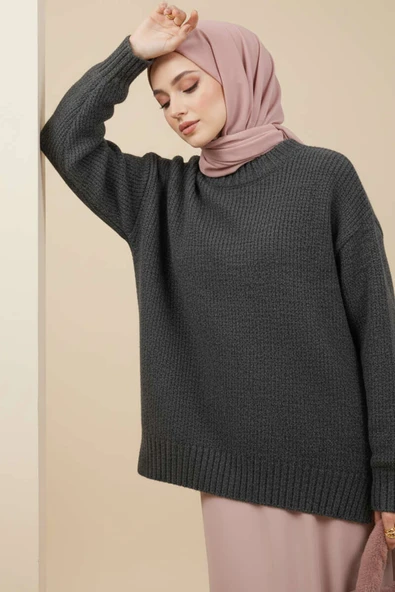 Yan Yırtmaçlı Yumoş Triko Kazak Füme ürün görseli