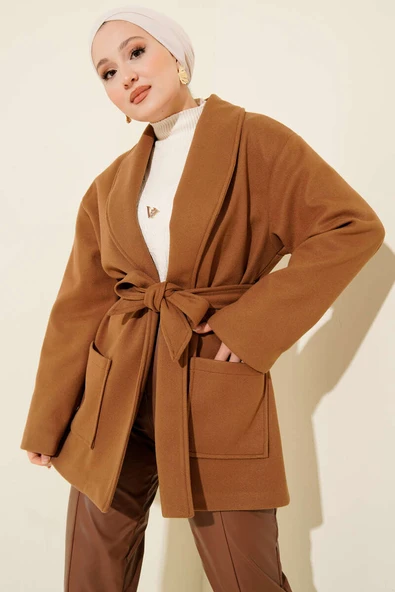 Çift Cepli Kruvaze Kuşaklı Kısa Kaban Camel ürün görseli 1