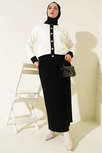 Çiçek Desenli Etekli Triko İkili Takım Siyah - Resim 2