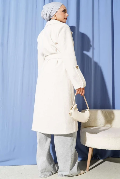 Bilek Apoletli Kuşaklı Tay Tüyü Kaban Bej - Resim 3