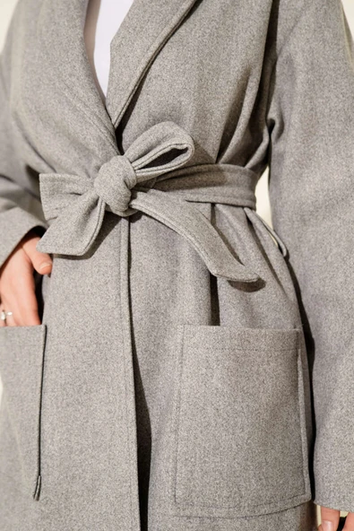 Çift Cepli Kruvaze Kuşaklı Kısa Kaban Gri - Resim 4