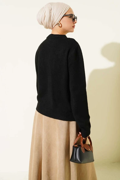 Çiçek İşlemeli Kısa Triko Hırka Siyah - Resim 3