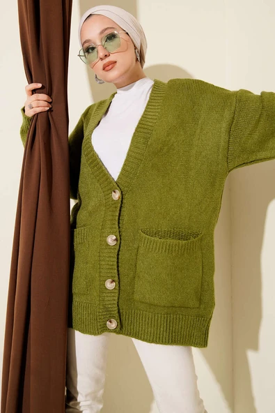 Çift Cepli Düğmeli Triko Hırka Yağ Yeşili ürün görseli