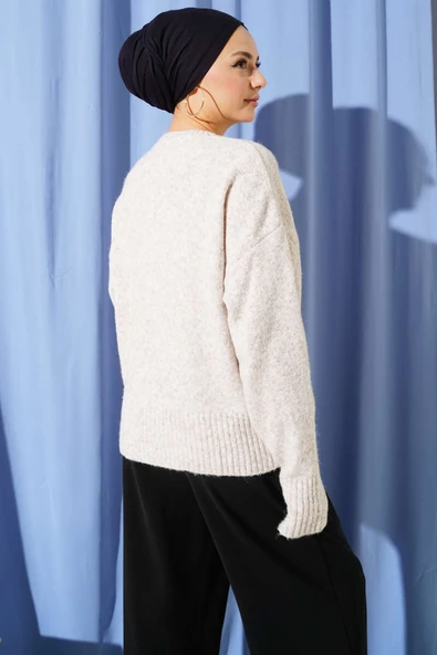 Taş Düğmeli Yumoş Triko Kısa Hırka Bej - Resim 3